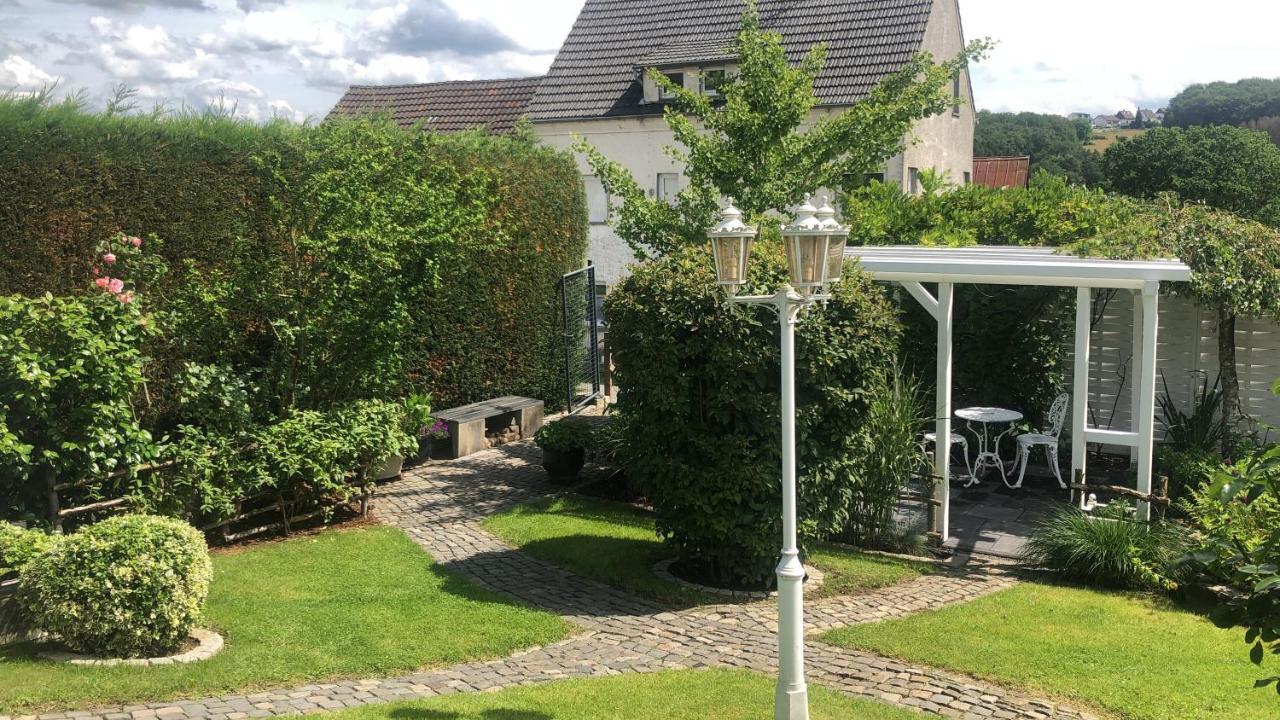 Wohnen Im Bergischen Fachwerk Apartment Overath Exterior photo